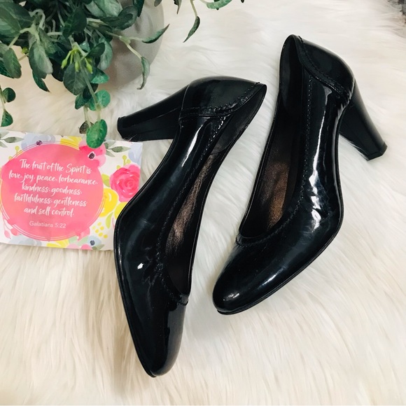 AGL Black Patent Leather Round Toe Heels Sz 39.5 - Picture 3 of 12